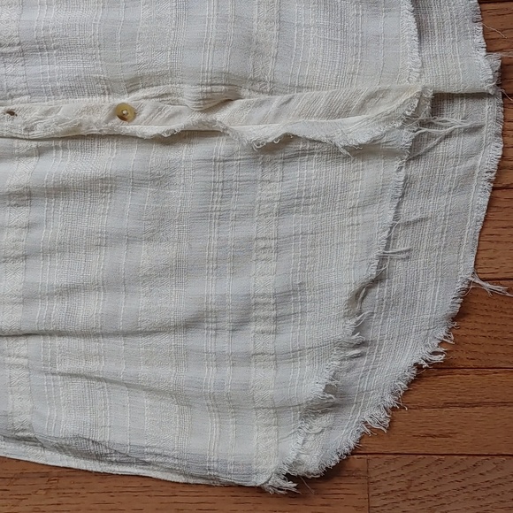 Kimchi Blue Allison Frayed Botton Down Tunic - Picture 8 of 16